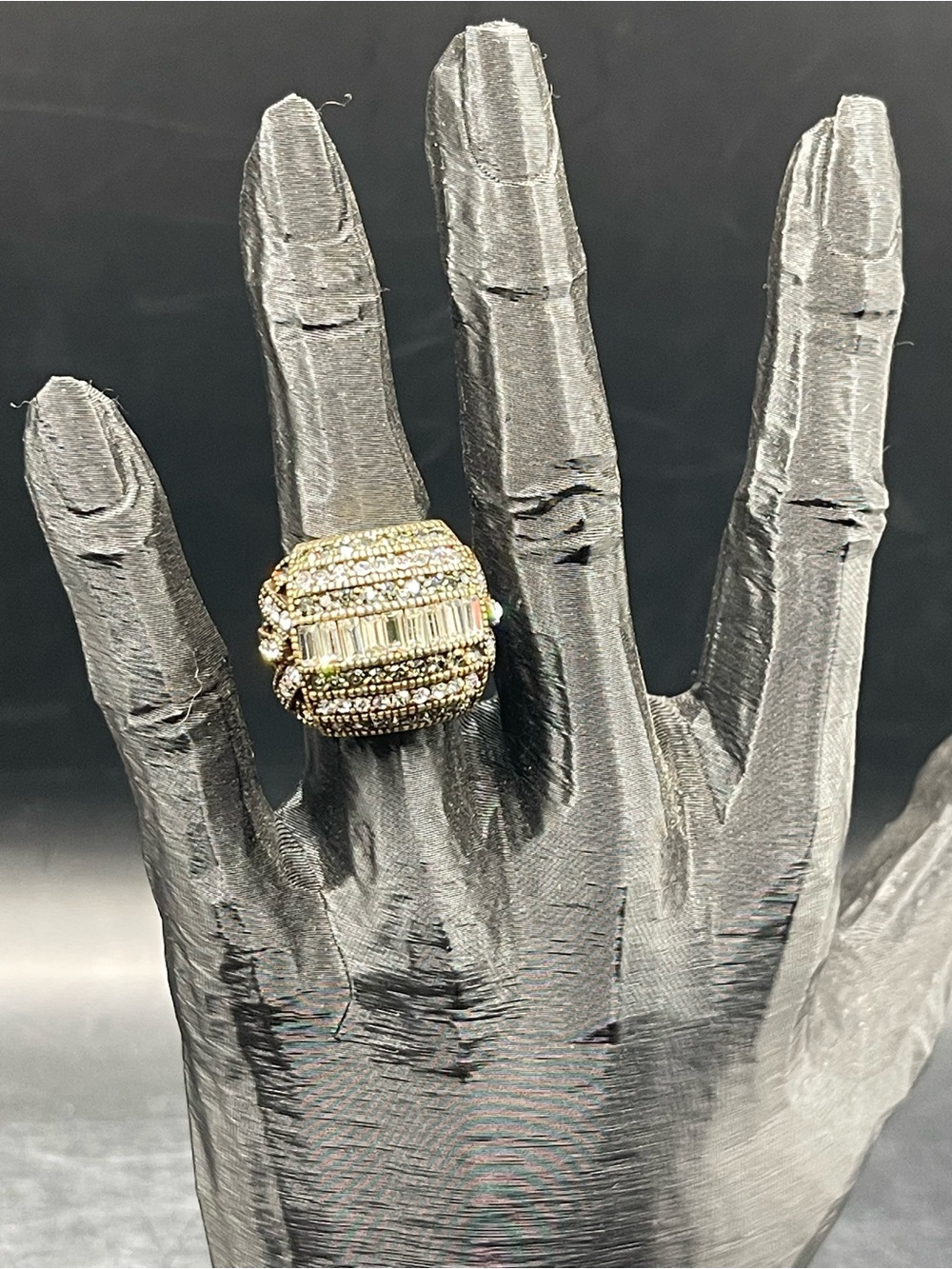 Heidi Daus VINTAGE Pavé and Baguette Crystal Dome Ring NWOT Size 7.5